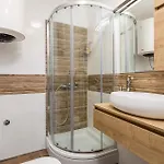 1 Bedroom Beautiful In